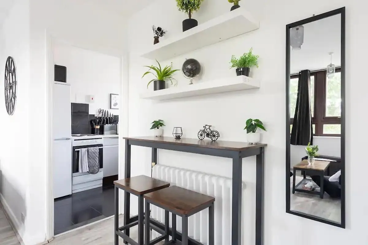 The Mayfield Apartment لندن